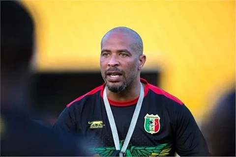 إيريك تشيل مديرًا فنيًا لمنتخب نيجيريا